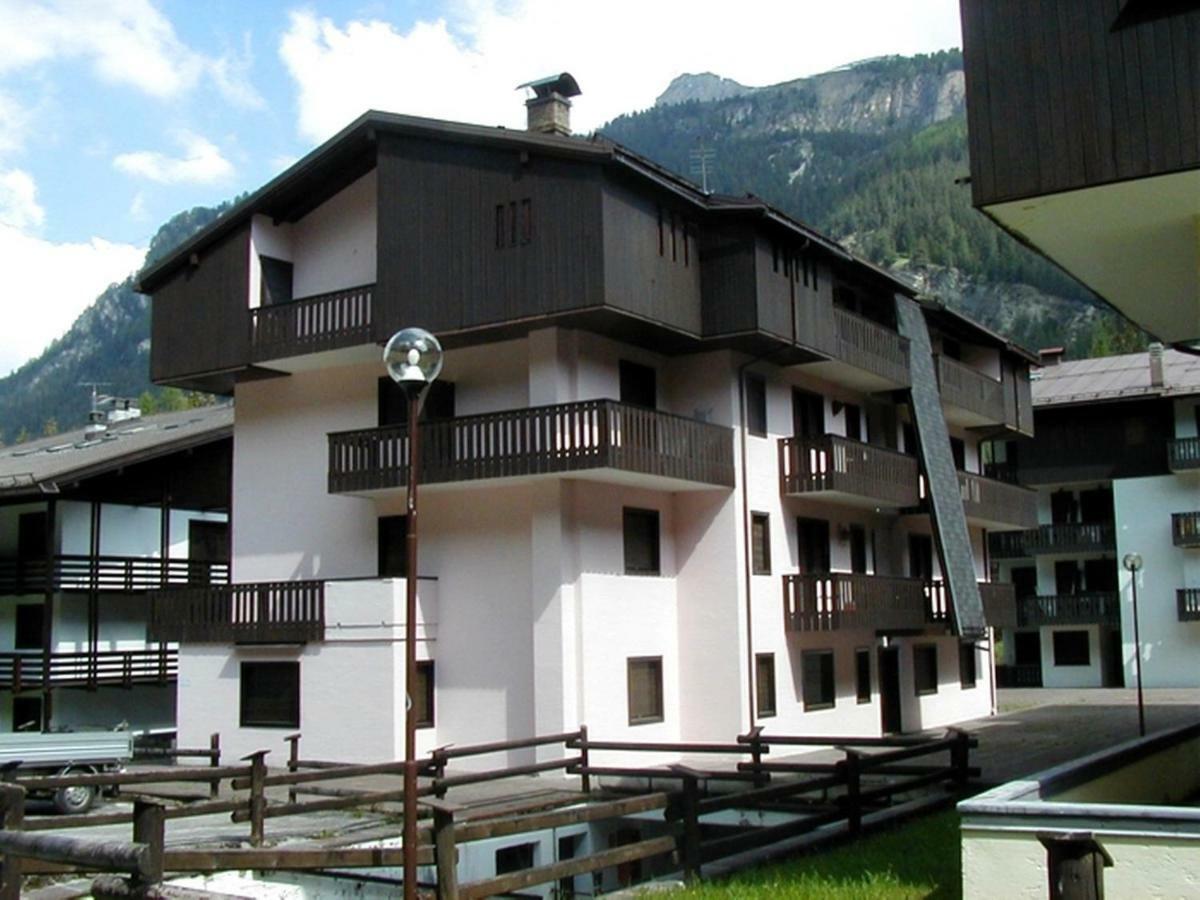 Des Alpes 2 Lejlighed Canazei Eksteriør billede